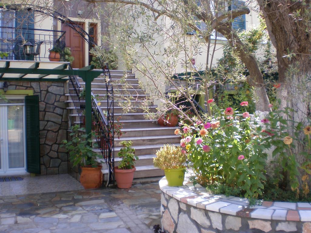 Vasiliki Studios Петра Екстериор снимка