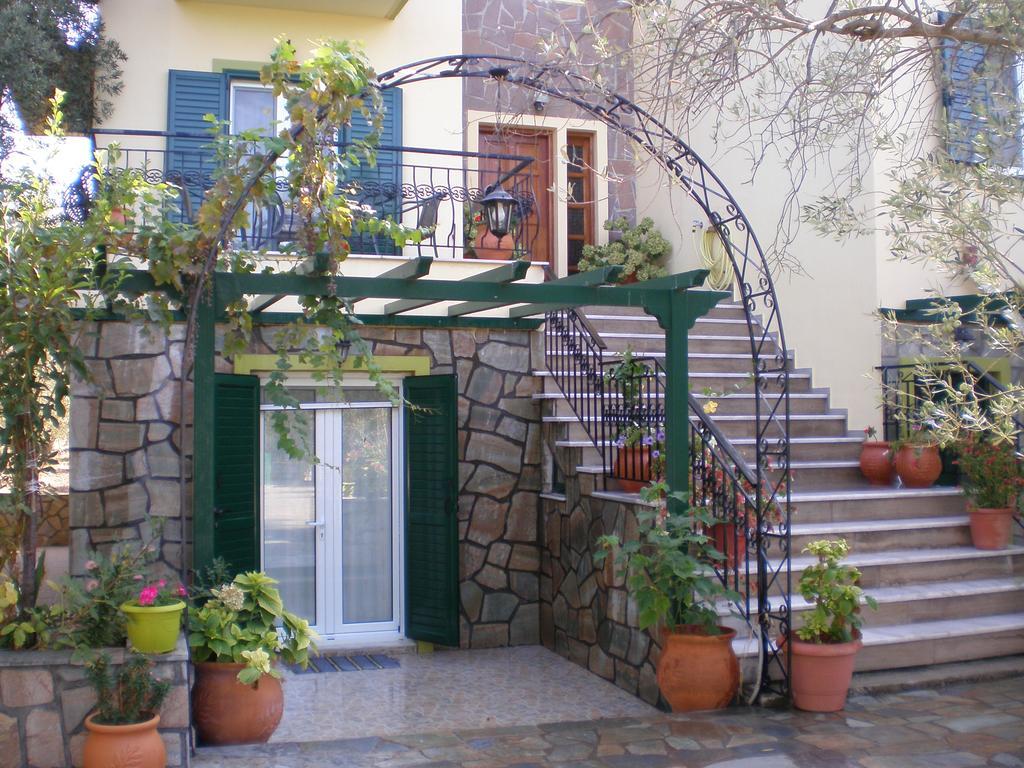 Vasiliki Studios Петра Екстериор снимка